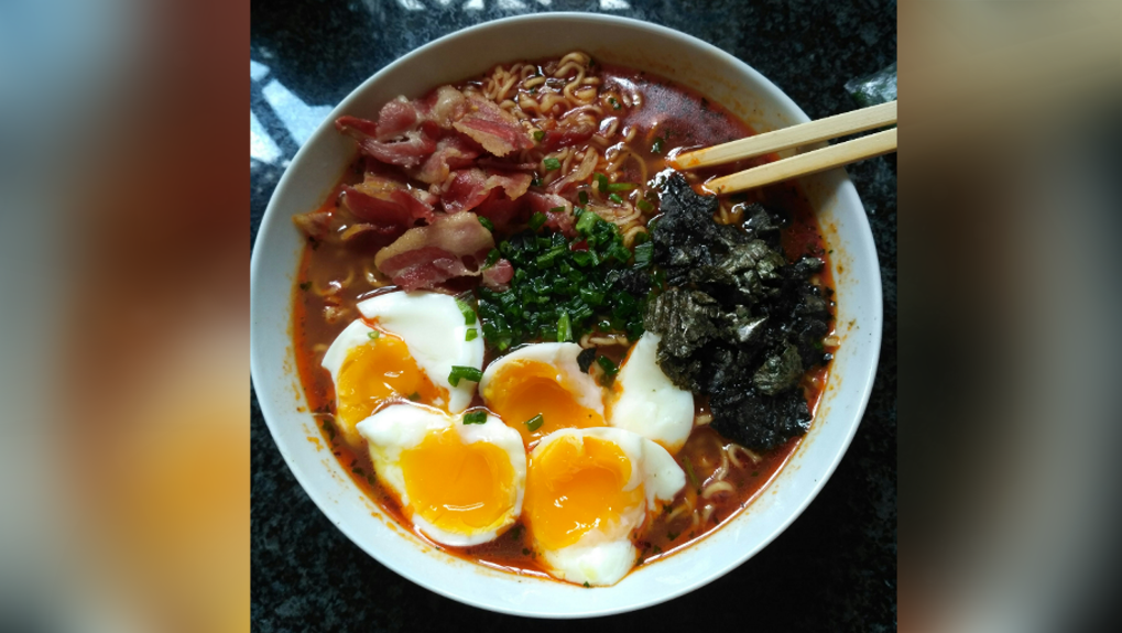 Smoky Indulgence: Japanese Bacon Ramen Soup Recipe